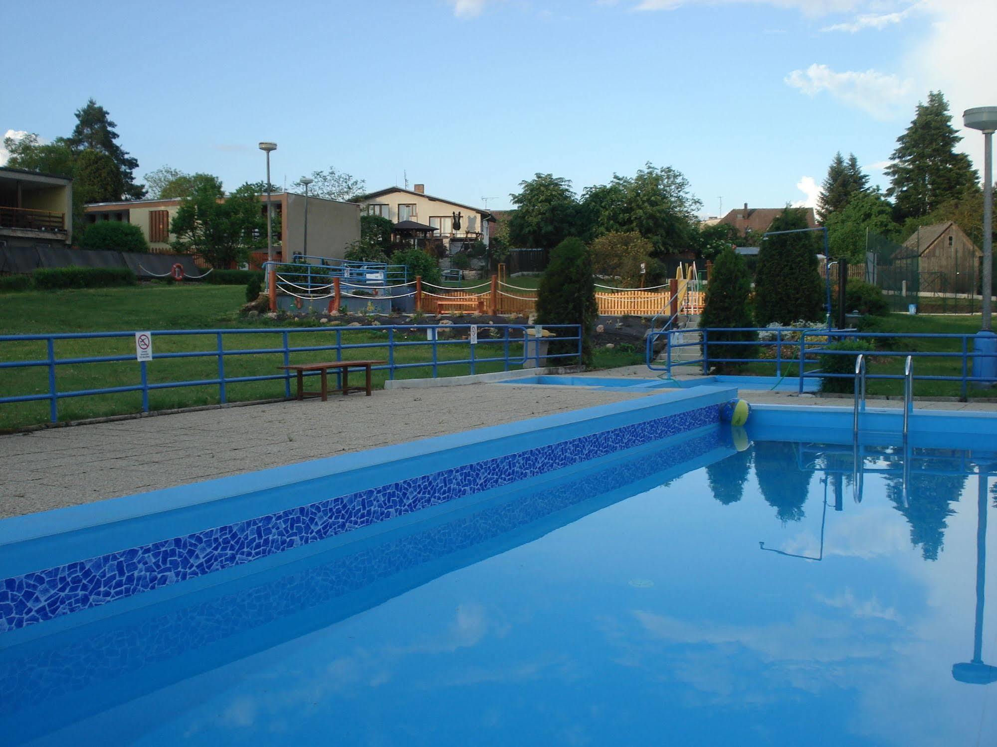 Resort Hotel Zvikov Zvikovske Podhradi Exterior photo